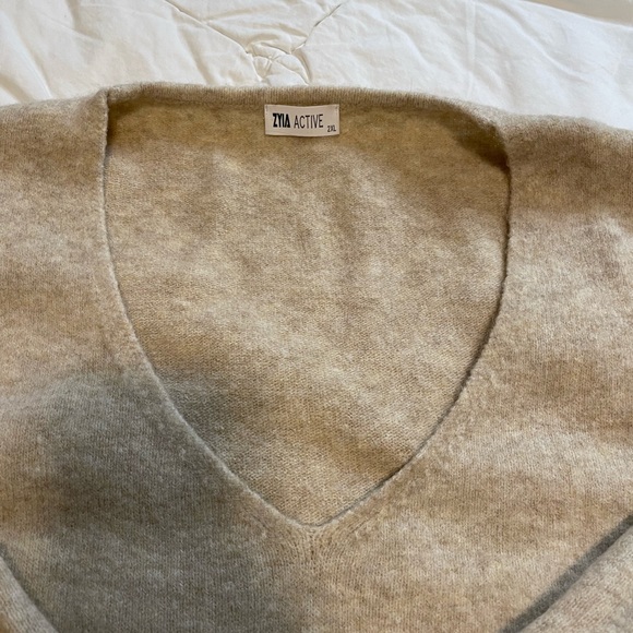 Zyia XXL camel sweater EUC - Picture 3 of 4